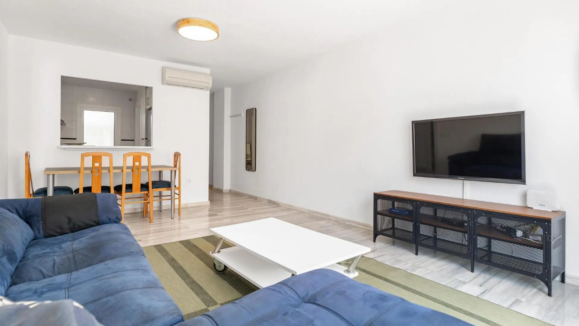 Beautiful Apartment In Roquetas De Mar